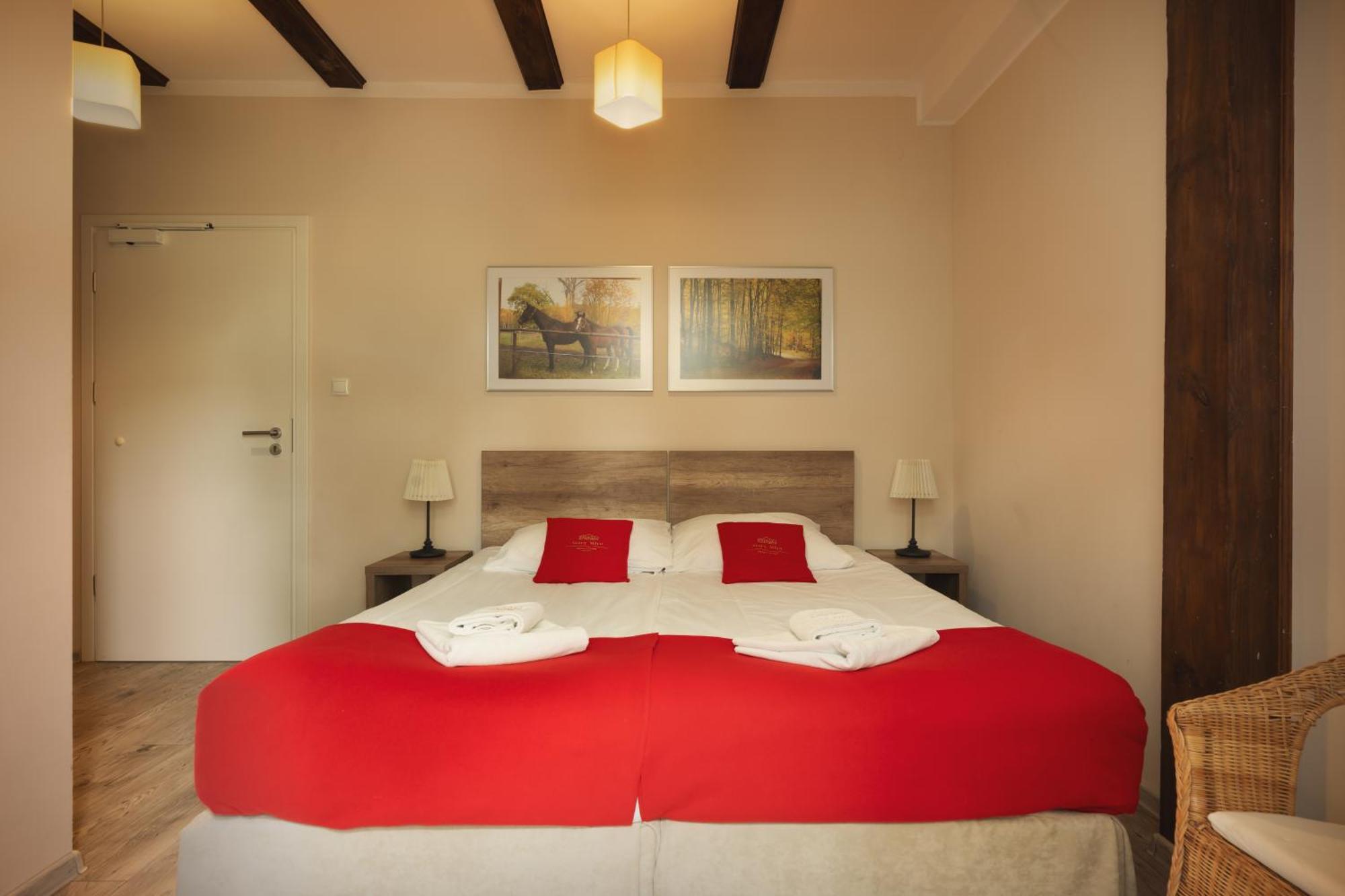 Stary Mlyn Strzeszyn Hotel Lubowo  Ruang foto