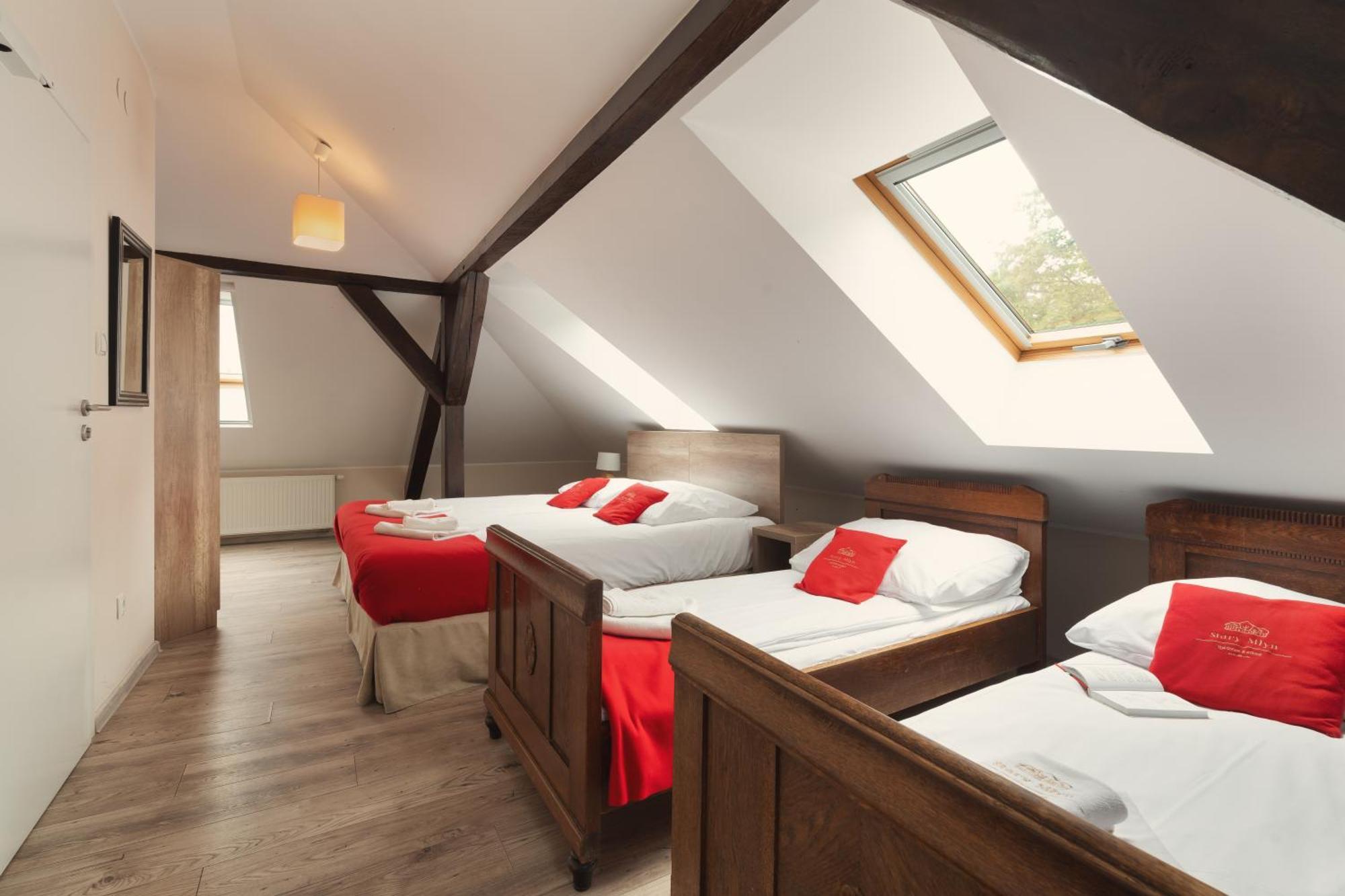 Stary Mlyn Strzeszyn Hotel Lubowo  Ruang foto