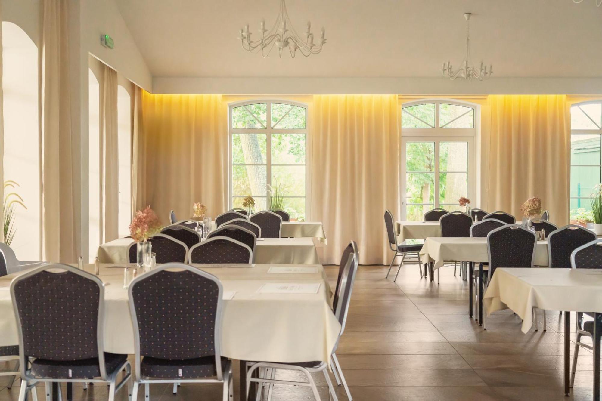 Stary Mlyn Strzeszyn Hotel Lubowo  Bagian luar foto