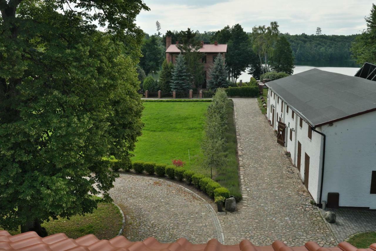 Stary Mlyn Strzeszyn Hotel Lubowo  Bagian luar foto